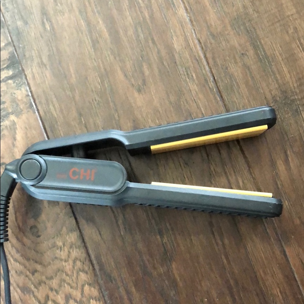 Chi travel mini hair straightener
